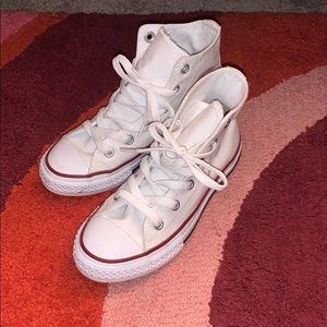 *NWOT* Kids White High-Top Converse size 12.5